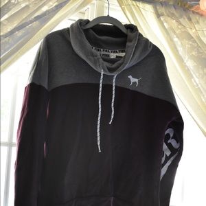 Victoria’s Secret pink swearshit size small